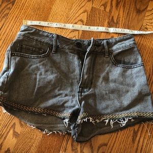 Bullhead shorts high rise size 3